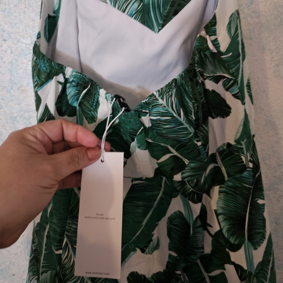 A,new retro dress banana leaf print halter 1950's - Picture 3 of 5